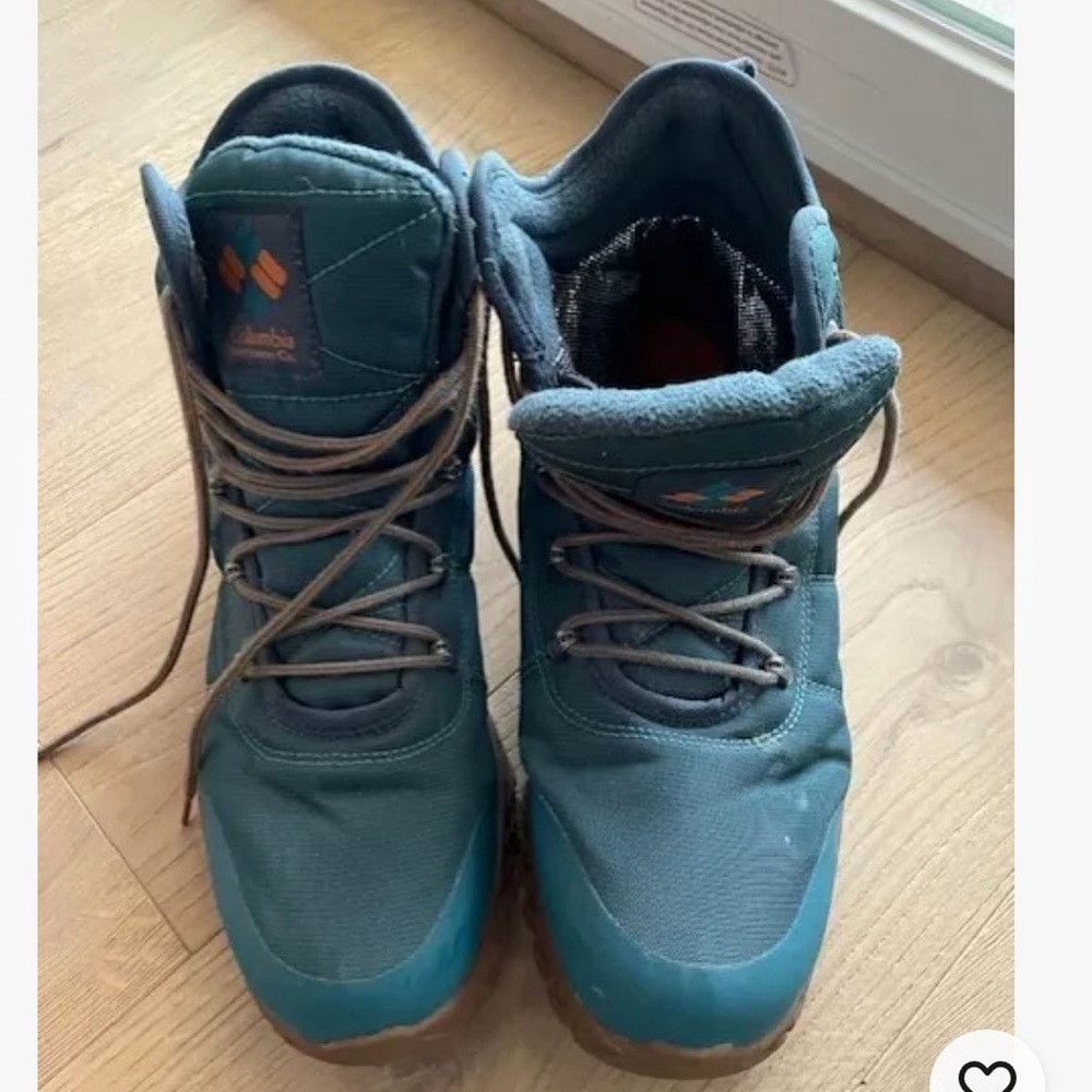 Columbia Teal Hiking Boots